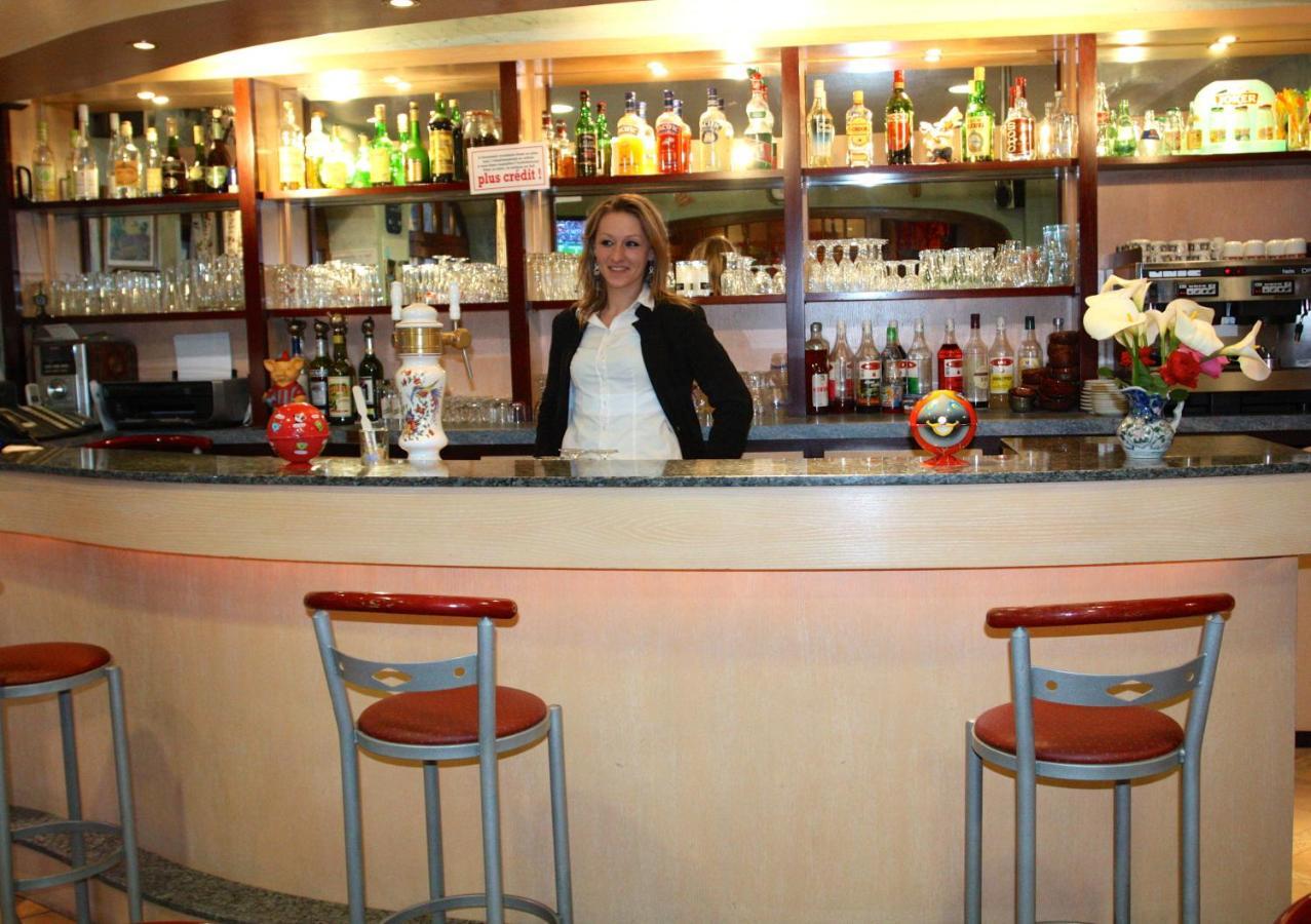 Hotel Restaurant Des Deux Vallees Entraygues-sur-Truyère Buitenkant foto